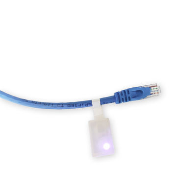 項目を本およびアーカイブを捜すことを見つけるための導かれた軽いRFID UHFの札