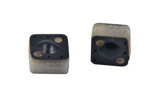 6x6mm IP68のU8 UHF Rfidの金属の札はFR4材料を評価した