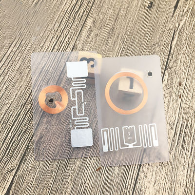 LF UHFの雑種のスマート カードRFIDの二重頻度カード光沢のある終わり